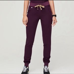 Deep Purple Zamora™ - Jogger Scrub Pants